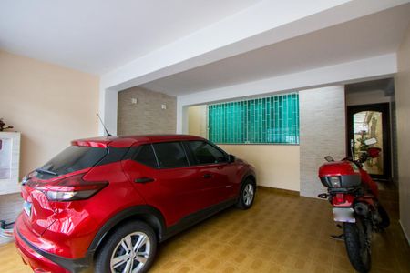 Garagem de casa à venda com 3 quartos, 181m² em Parque Bandeirante, Santo André