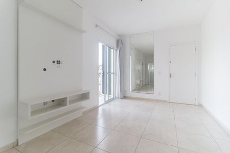 Sala de apartamento para alugar com 2 quartos, 57m² em Jardim Marica, Mogi das Cruzes