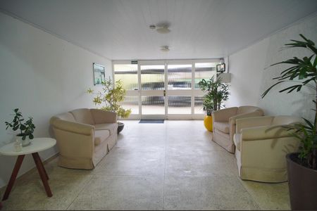 Hall de entrada de apartamento à venda com 2 quartos, 64m² em Rio Branco, Novo Hamburgo