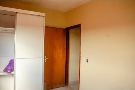 Casa à venda com 196m², 2 quartos e 4 vagas Casa à venda com 196m², 2 quartos e 4 vagasQuarto 2