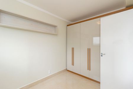 Quarto 1 de apartamento para alugar com 2 quartos, 41m² em Vila Albertina, São Paulo