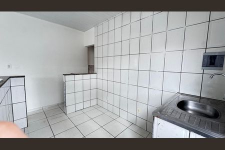 Cozinha de kitnet/studio para alugar com 1 quarto, 60m² em Mussurunga, Salvador