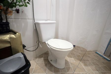 Casa à venda com 124m², 4 quartos e 1 vaga Casa à venda com 124m², 4 quartos e 1 vagaBanheiro