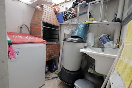 Casa à venda com 124m², 4 quartos e 1 vaga Casa à venda com 124m², 4 quartos e 1 vagaÁrea de Serviço e Churrasqueira