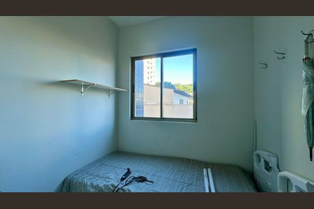 Apartamento à venda com 212m², 4 quartos e 3 vagas Apartamento à venda com 212m², 4 quartos e 3 vagasQuarto de serviço