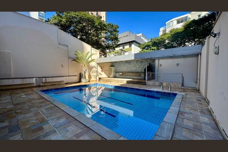 Apartamento à venda com 212m², 4 quartos e 3 vagas Apartamento à venda com 212m², 4 quartos e 3 vagasÁrea comum