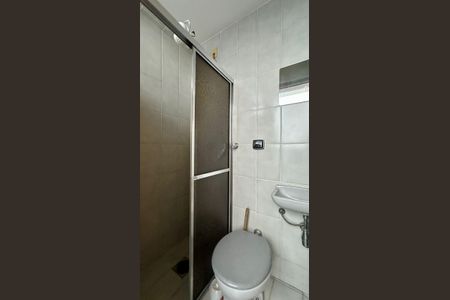 Apartamento à venda com 212m², 4 quartos e 3 vagas Apartamento à venda com 212m², 4 quartos e 3 vagasBanheiro de serviço
