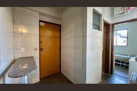 Apartamento à venda com 212m², 4 quartos e 3 vagas Apartamento à venda com 212m², 4 quartos e 3 vagasÁrea de serviço