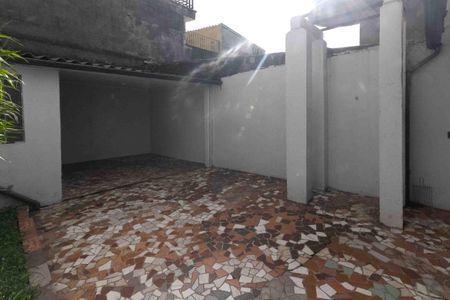 Casa para alugar com 250m², 2 quartos e 2 vagas Casa para alugar com 250m², 2 quartos e 2 vagasQuintal