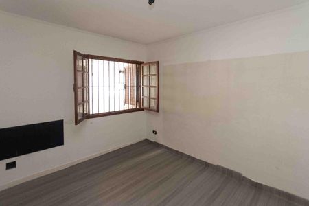 Casa para alugar com 250m², 2 quartos e 2 vagas Casa para alugar com 250m², 2 quartos e 2 vagasQuarto