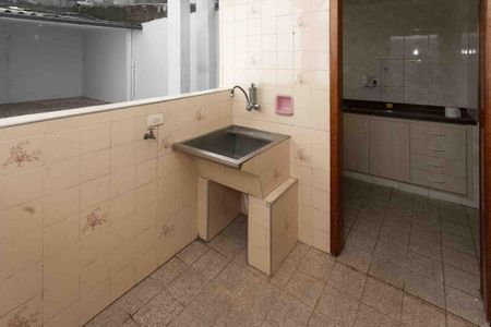 Casa para alugar com 250m², 2 quartos e 2 vagas Casa para alugar com 250m², 2 quartos e 2 vagasÁrea de Serviço