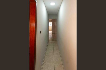 Casa para alugar com 250m², 2 quartos e 2 vagas Casa para alugar com 250m², 2 quartos e 2 vagasCorredor