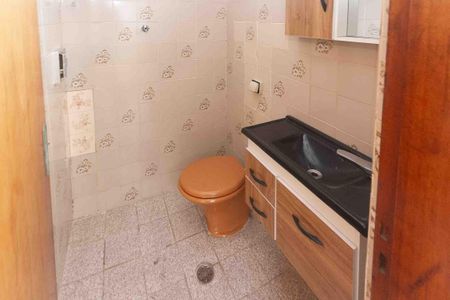 Casa para alugar com 250m², 2 quartos e 2 vagas Casa para alugar com 250m², 2 quartos e 2 vagasBanheiro Social