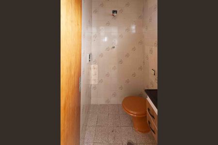 Casa para alugar com 250m², 2 quartos e 2 vagas Casa para alugar com 250m², 2 quartos e 2 vagasBanheiro Social