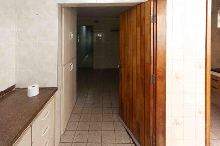 Casa para alugar com 250m², 2 quartos e 2 vagas Casa para alugar com 250m², 2 quartos e 2 vagasCozinha
