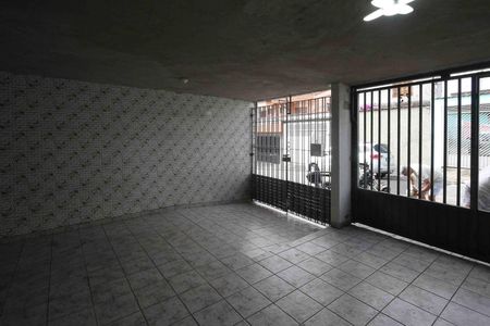 Casa para alugar com 250m², 2 quartos e 2 vagas Casa para alugar com 250m², 2 quartos e 2 vagasGaragem
