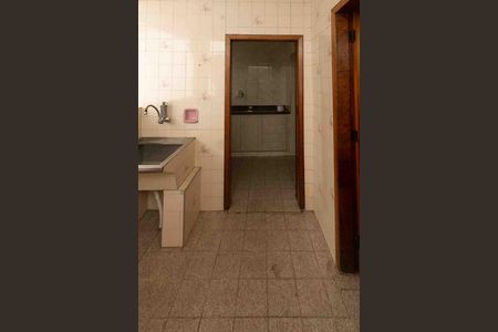 Casa para alugar com 250m², 2 quartos e 2 vagas Casa para alugar com 250m², 2 quartos e 2 vagasÁrea de Serviço