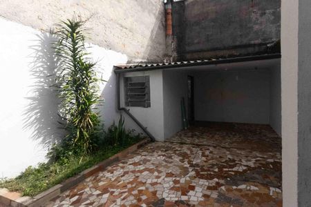 Quintal de casa para alugar com 2 quartos, 250m² em Chácara Mafalda, São Paulo