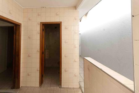 Casa para alugar com 250m², 2 quartos e 2 vagas Casa para alugar com 250m², 2 quartos e 2 vagasÁrea de Serviço