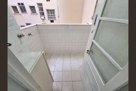 Apartamento para alugar com 85m², 2 quartos e sem vaga Apartamento para alugar com 85m², 2 quartos e sem vagaÁrea de serviço