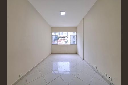 Apartamento para alugar com 85m², 2 quartos e sem vaga Apartamento para alugar com 85m², 2 quartos e sem vagaSala