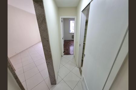 Apartamento para alugar com 85m², 2 quartos e sem vaga Apartamento para alugar com 85m², 2 quartos e sem vagaCorredor