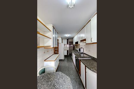 Cozinha de apartamento para alugar com 3 quartos, 115m² em Jardim Analia Franco, São Paulo