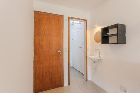 Banheiro de kitnet/studio para alugar com 1 quarto, 30m² em Sumaré, São Paulo