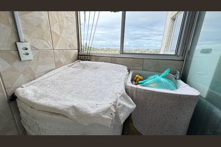 Cozinha de apartamento para alugar com 2 quartos, 49m² em Mussurunga, Salvador