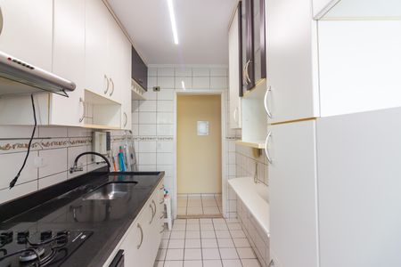 Cozinha de apartamento à venda com 3 quartos, 63m² em Continental, Osasco