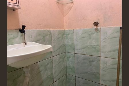 Banheiro de apartamento para alugar com 1 quarto, 40m² em Santos Dumont, São Leopoldo