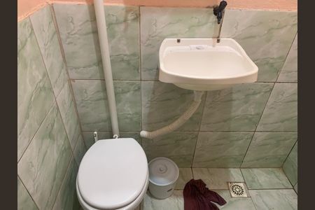Banheiro de apartamento para alugar com 1 quarto, 40m² em Santos Dumont, São Leopoldo