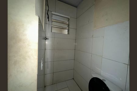 Banheiro de kitnet/studio para alugar com 1 quarto, 16m² em Jardim Bela Vista, São José dos Campos