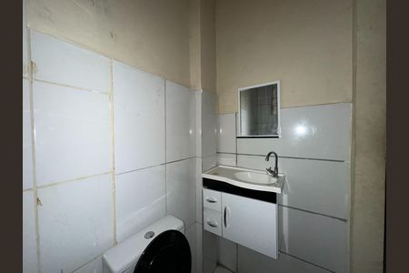 Banheiro de kitnet/studio para alugar com 1 quarto, 16m² em Jardim Bela Vista, São José dos Campos