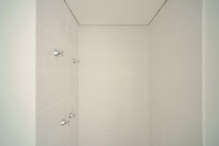 Studio à venda com 28m², 1 quarto e sem vaga Studio à venda com 28m², 1 quarto e sem vagaBanheiro