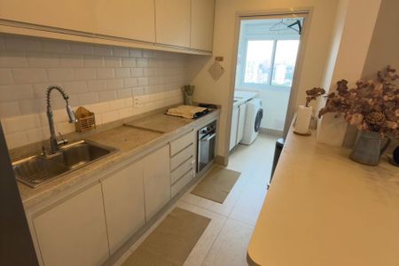 Cozinha de apartamento à venda com 3 quartos, 108m² em Jardim Caravelas, São Paulo