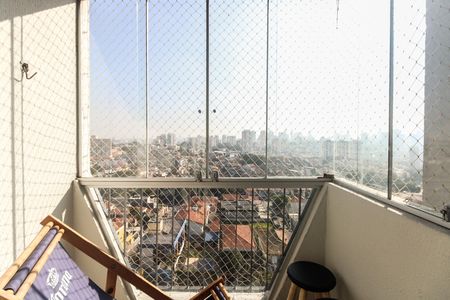 Apartamento à venda com 63m², 2 quartos e 1 vaga Apartamento à venda com 63m², 2 quartos e 1 vagaVaranda