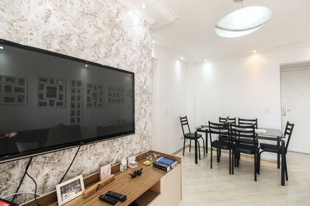 Sala  de apartamento à venda com 2 quartos, 63m² em Vila Carrão, São Paulo