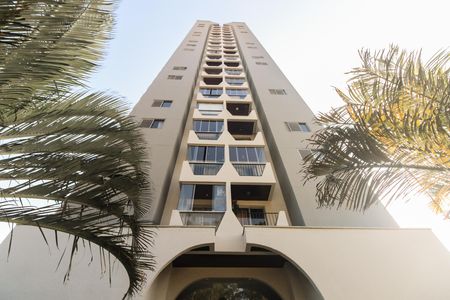 Fachada  de apartamento à venda com 2 quartos, 63m² em Vila Carrão, São Paulo