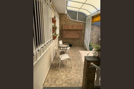 Casa à venda com 3 quartos, 220m² em Vila Campo Grande, São Paulo