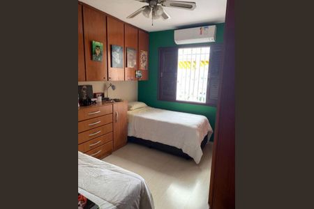 Casa à venda com 3 quartos, 220m² em Vila Campo Grande, São Paulo