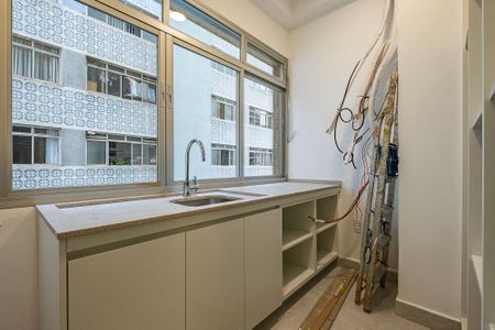 Apartamento à venda com 129m², 3 quartos e 1 vaga Apartamento à venda com 129m², 3 quartos e 1 vagaLavanderia