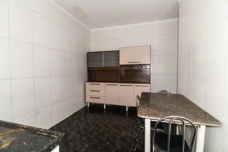 Casa para alugar com 100m², 2 quartos e 1 vaga Casa para alugar com 100m², 2 quartos e 1 vagaCozinha