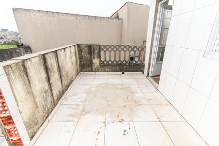 Casa para alugar com 100m², 2 quartos e 1 vaga Casa para alugar com 100m², 2 quartos e 1 vagaVaranda