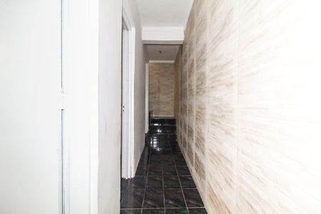 Corredor de casa para alugar com 2 quartos, 100m² em Cidade Líder, São Paulo