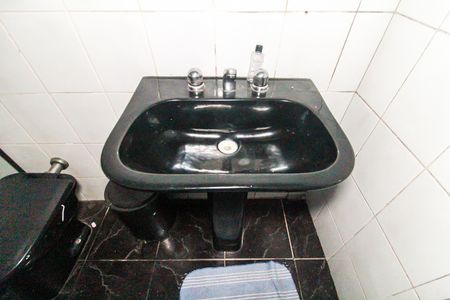 Casa para alugar com 100m², 2 quartos e 1 vaga Casa para alugar com 100m², 2 quartos e 1 vagaBanheiro 2