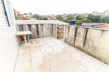Casa para alugar com 100m², 2 quartos e 1 vaga Casa para alugar com 100m², 2 quartos e 1 vagaVaranda