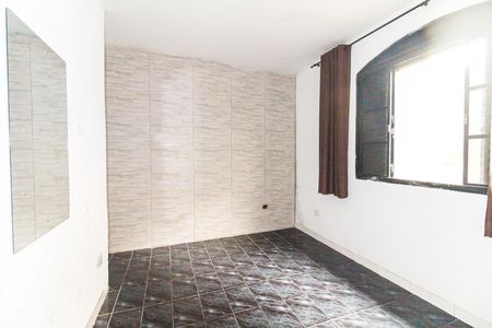 Casa para alugar com 100m², 2 quartos e 1 vaga Casa para alugar com 100m², 2 quartos e 1 vagaQuarto 1