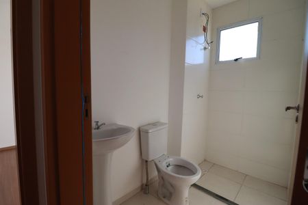 Banheiro de apartamento para alugar com 2 quartos, 43m² em Subsetor Norte - 10 (n-10), Ribeirão Preto