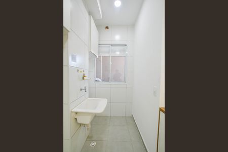 Apartamento para alugar com 47m², 2 quartos e 1 vaga Apartamento para alugar com 47m², 2 quartos e 1 vagaCozinha e Área de Serviço